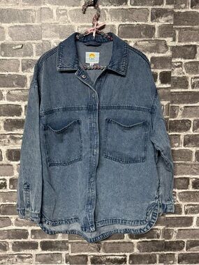 C&C California Blue Denim Jean Jacket snap buttons oversized